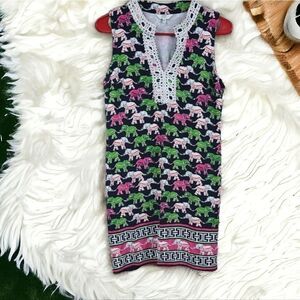 Crown & Ivy Cute Elephant Print Sleeveless Embroidered V-Neck Shift Sheath Dress